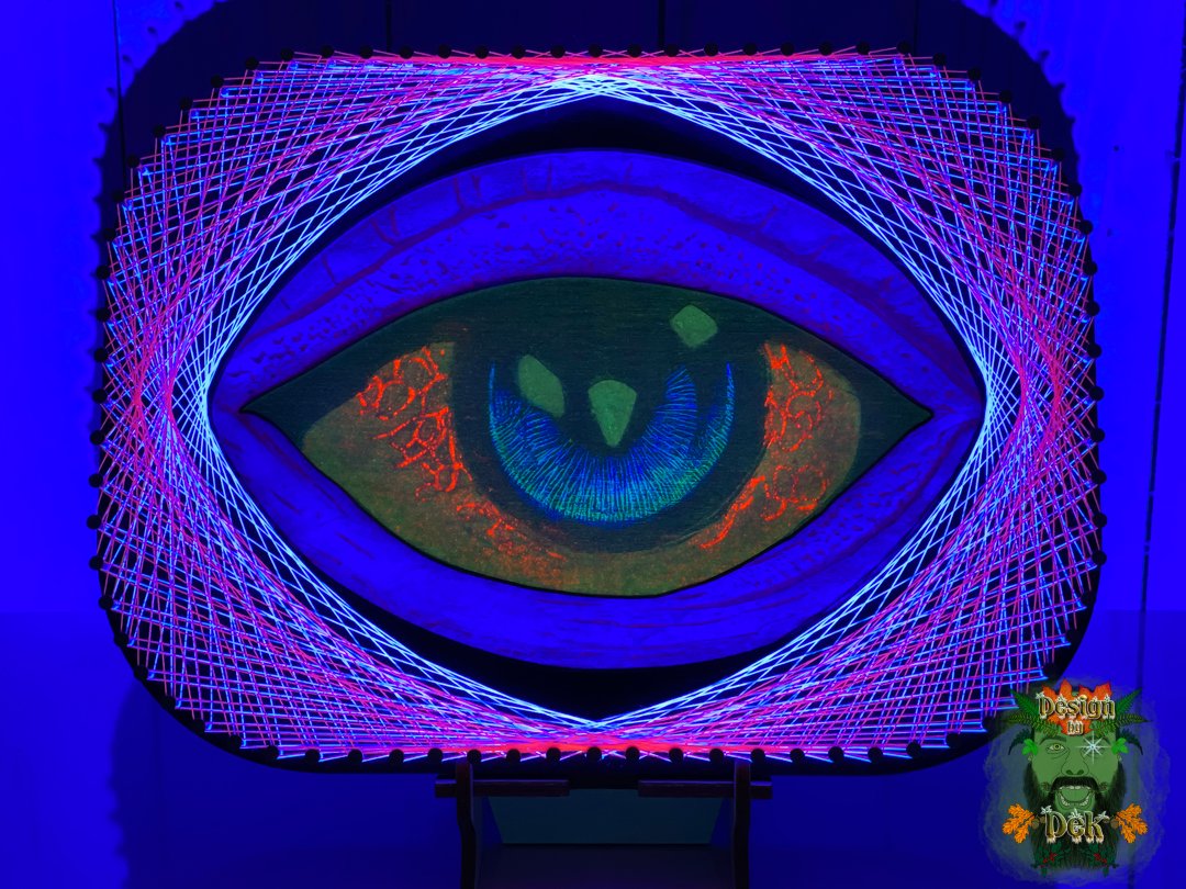 UV-Reactive String Art - "UV Eye"