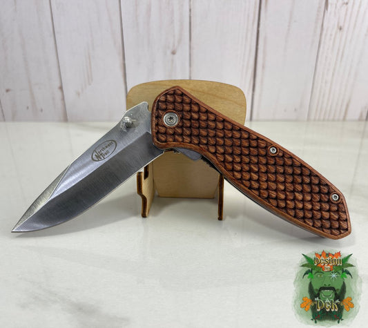 Northwest Trail Pocket Knife, Seeta Wood Handle, 3dScale Engrave